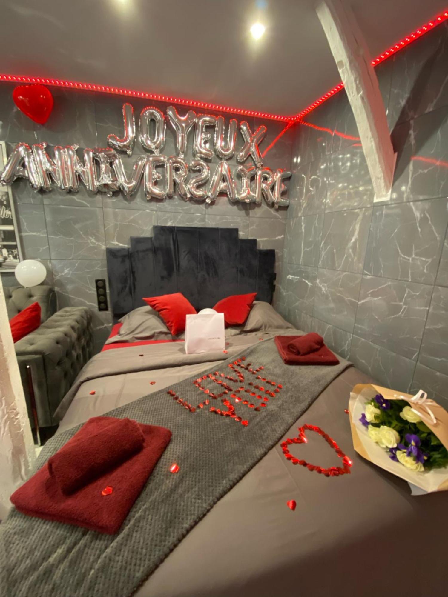 Room & Jacuzzi - Stade De France Saint-Denis  Dış mekan fotoğraf